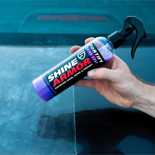 Zaboravite na skupe servise – vaš automobil će zasijati uz ovaj sprej za pranje i poliranje